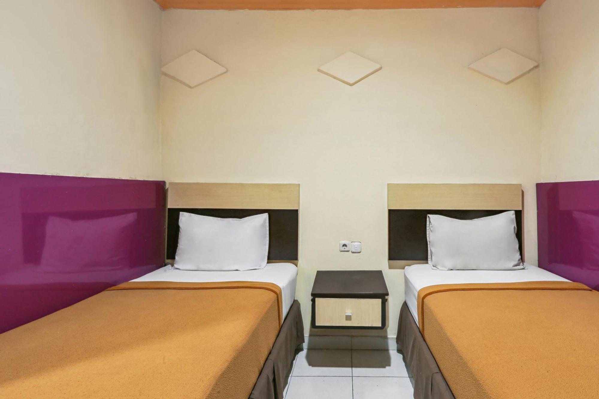 Collection O 93163 Hotel Grand Kartika Pare-Pare Екстер'єр фото