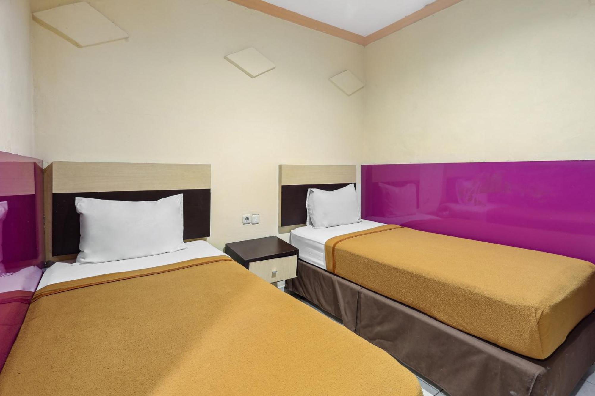 Collection O 93163 Hotel Grand Kartika Pare-Pare Екстер'єр фото